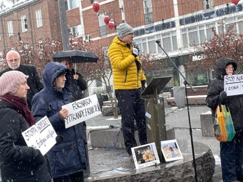 Protestmöte i Umeå till stöd för kurderna och till försvar för yttrandefriheten