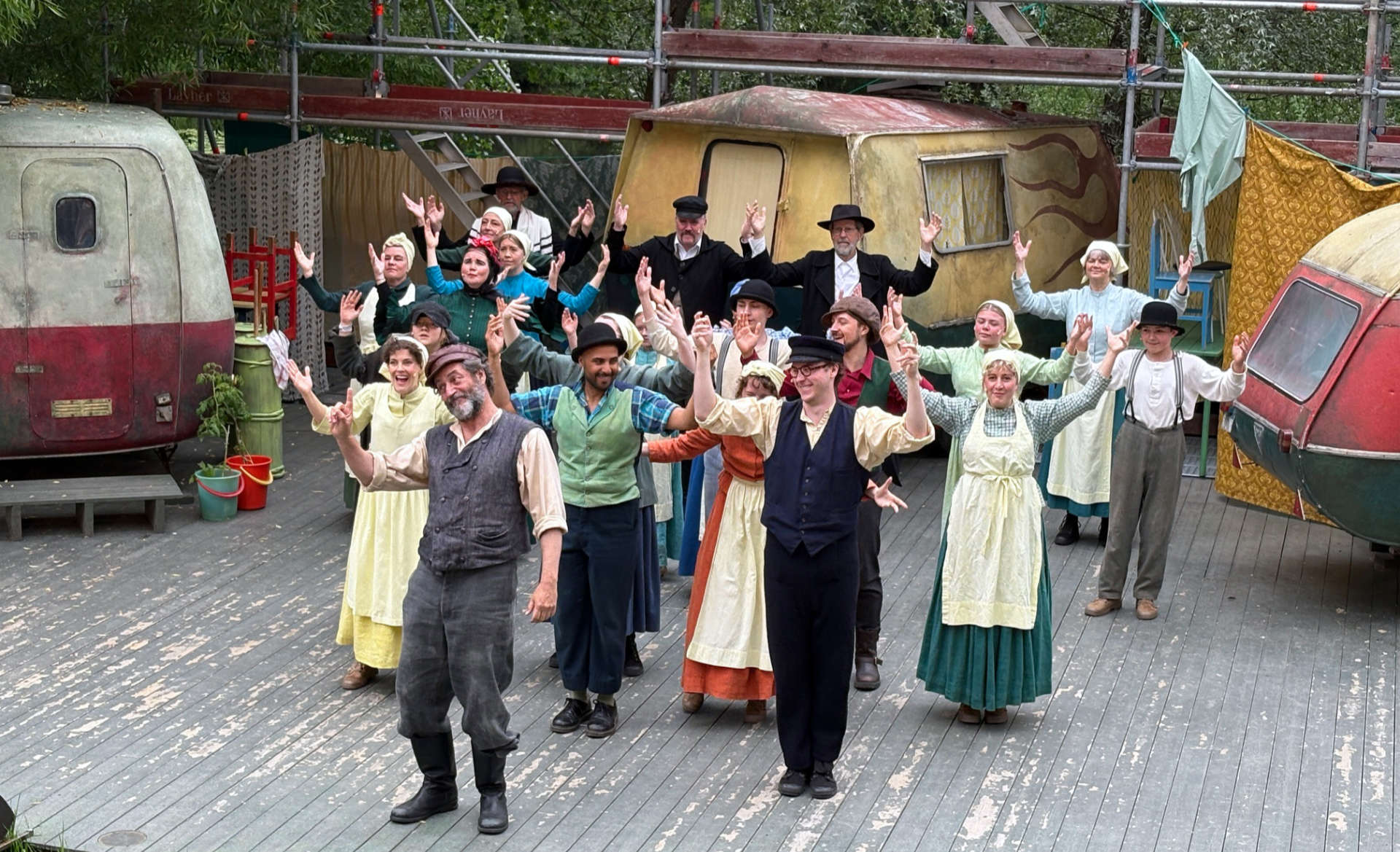Teaterföreställningen "Spelman på taket"