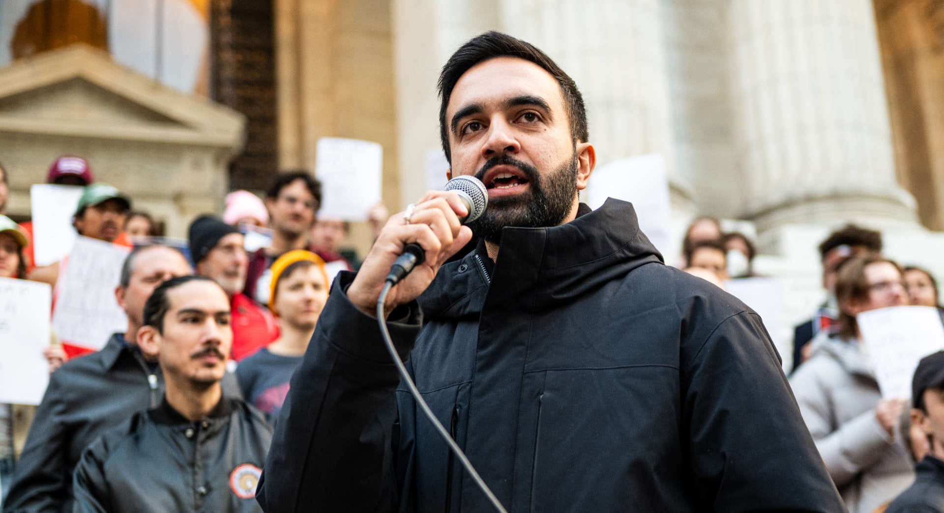 Zohran Mamdani talar