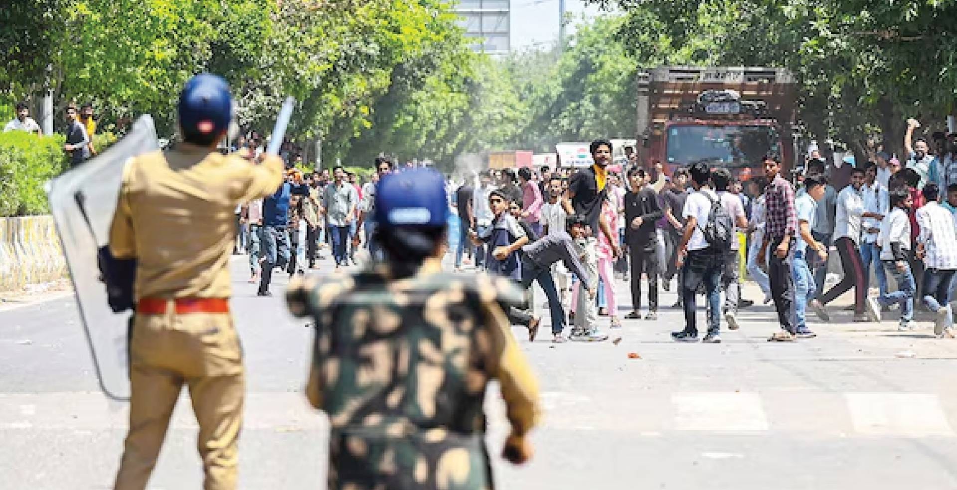 Arbetare i Indien i konfrontation med polis