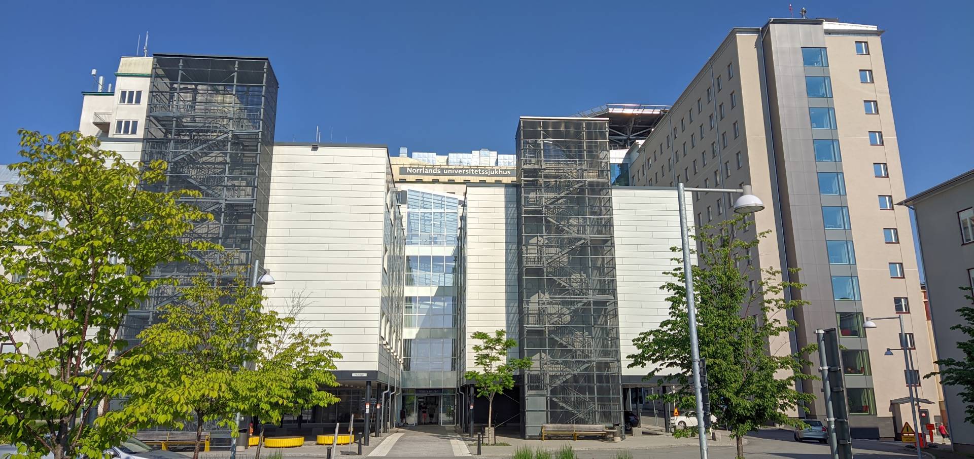 Huvudentrén till Norrlands Universitetssjukhus i Umeå